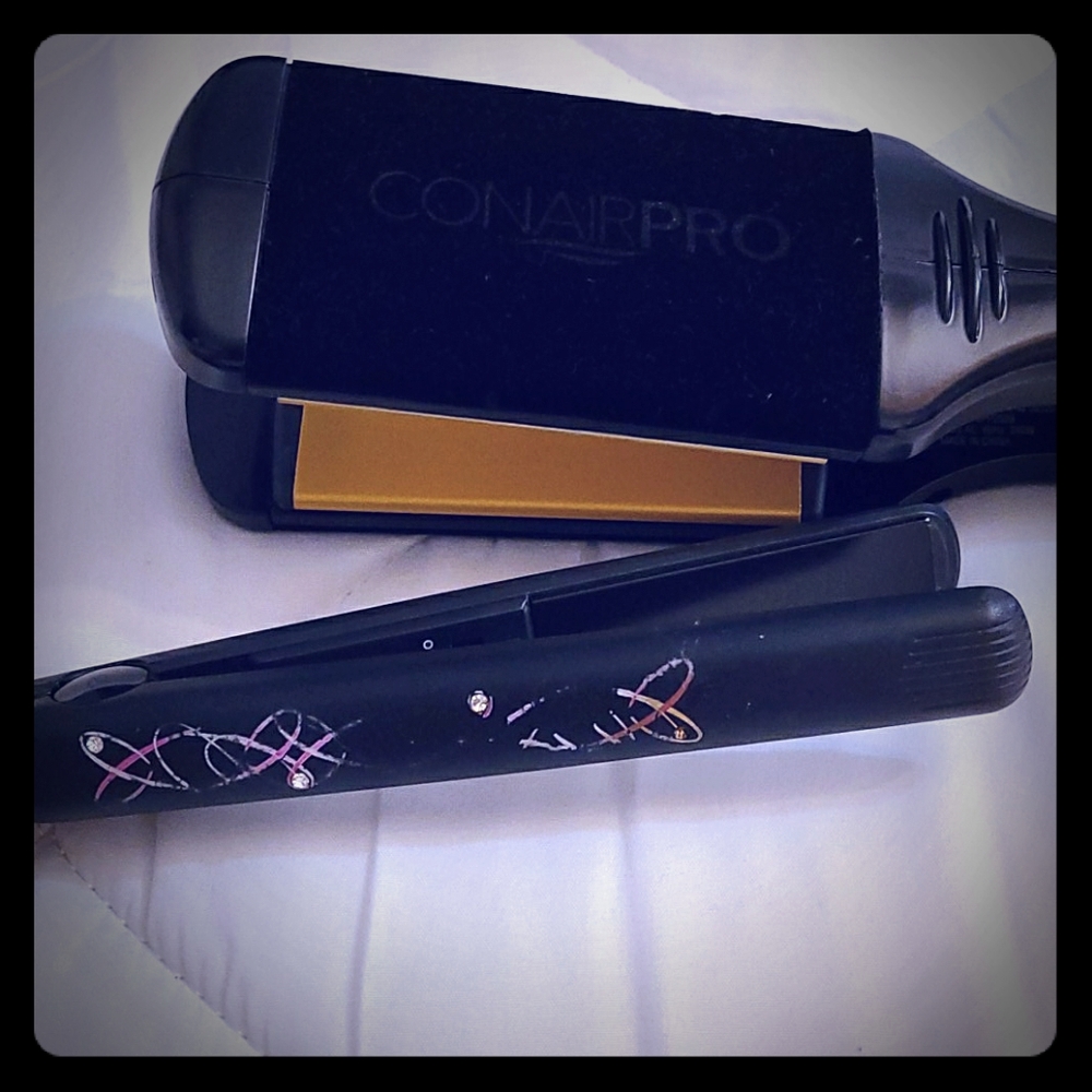 Mini and regular size hair straightener
